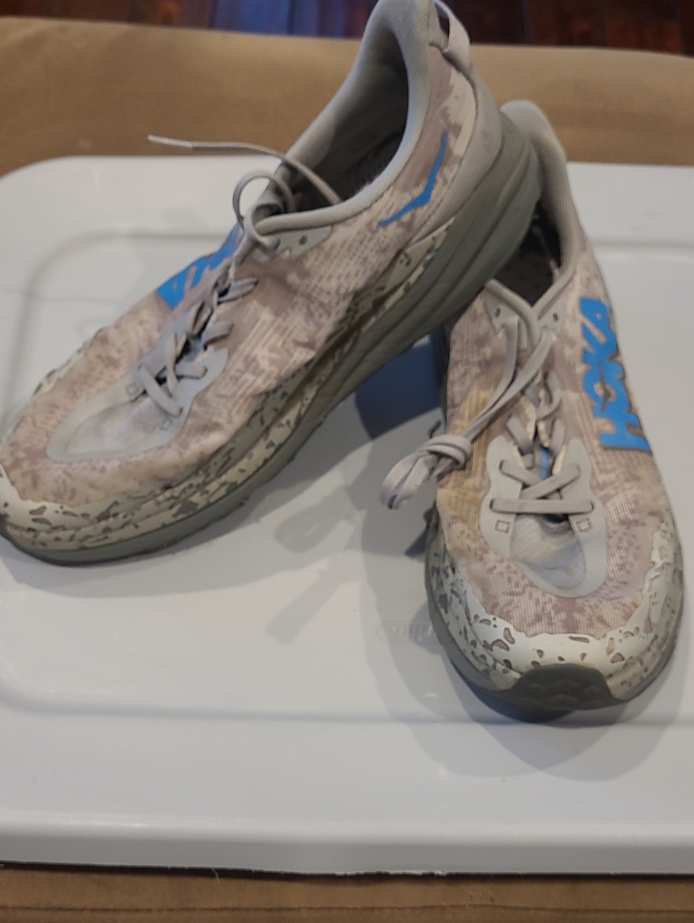 Hoka One One Speedgoat 6 Neutral Trail Running Shoes Beige/Blue Logo Sz 12.5D